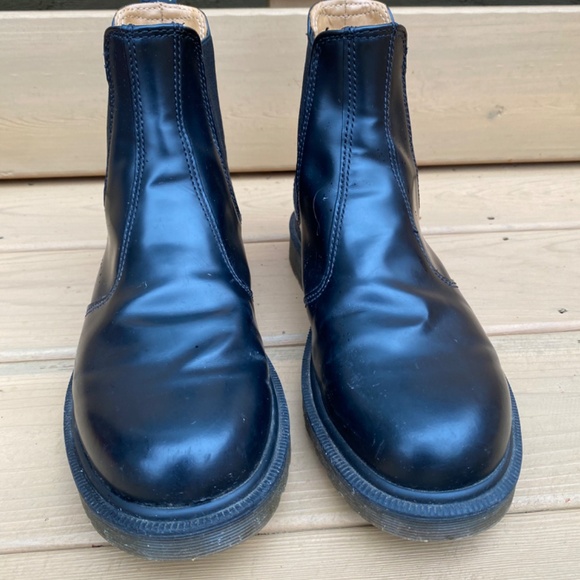 Dr. Martens black leather boots size 9 - Picture 3 of 3